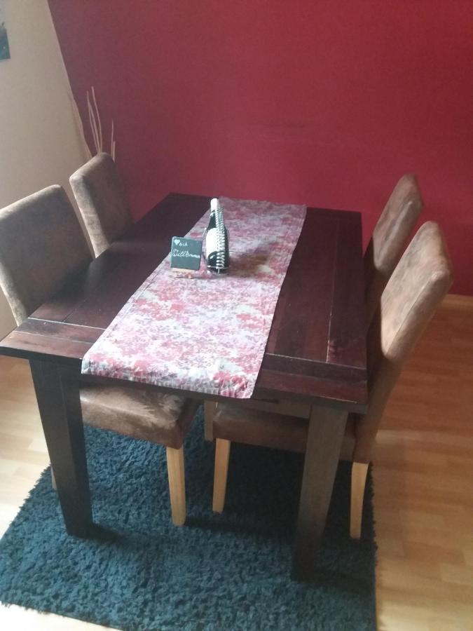 Weingut Matthias Dauns Apartment Райл Екстериор снимка