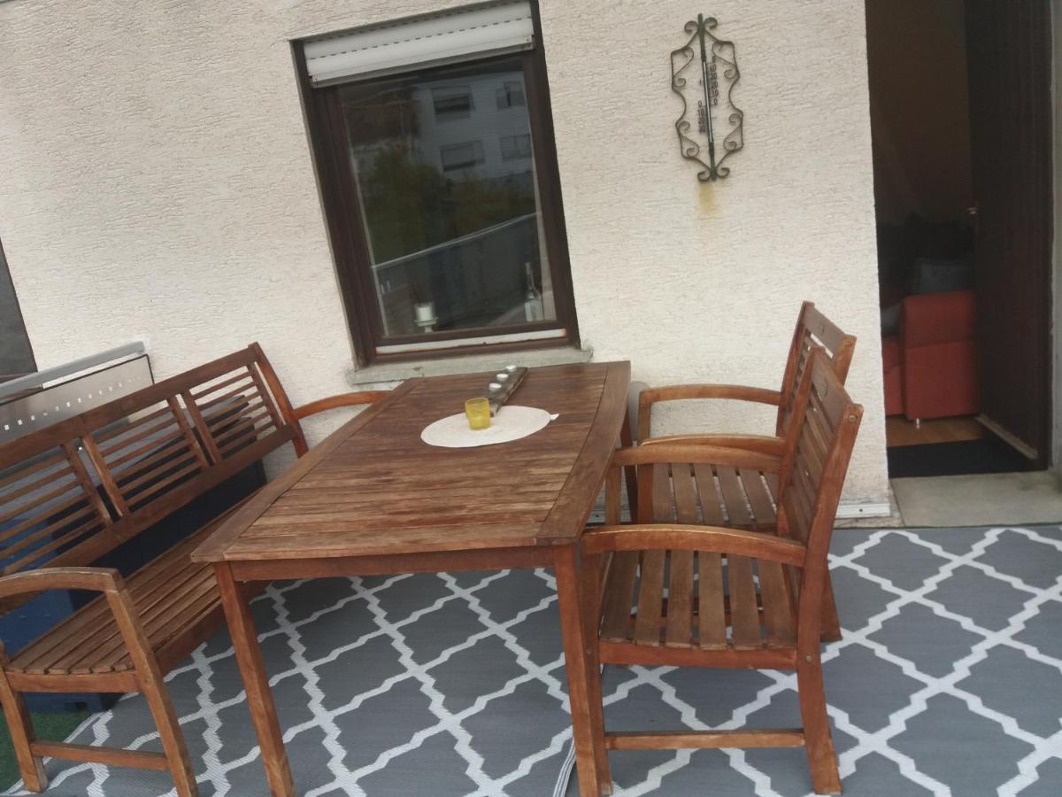 Weingut Matthias Dauns Apartment Райл Екстериор снимка