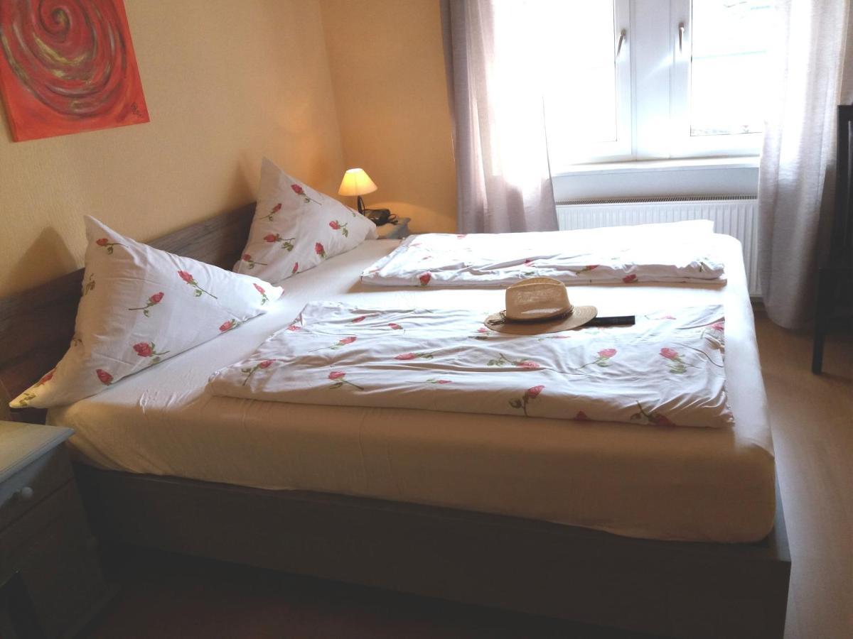 Weingut Matthias Dauns Apartment Райл Екстериор снимка