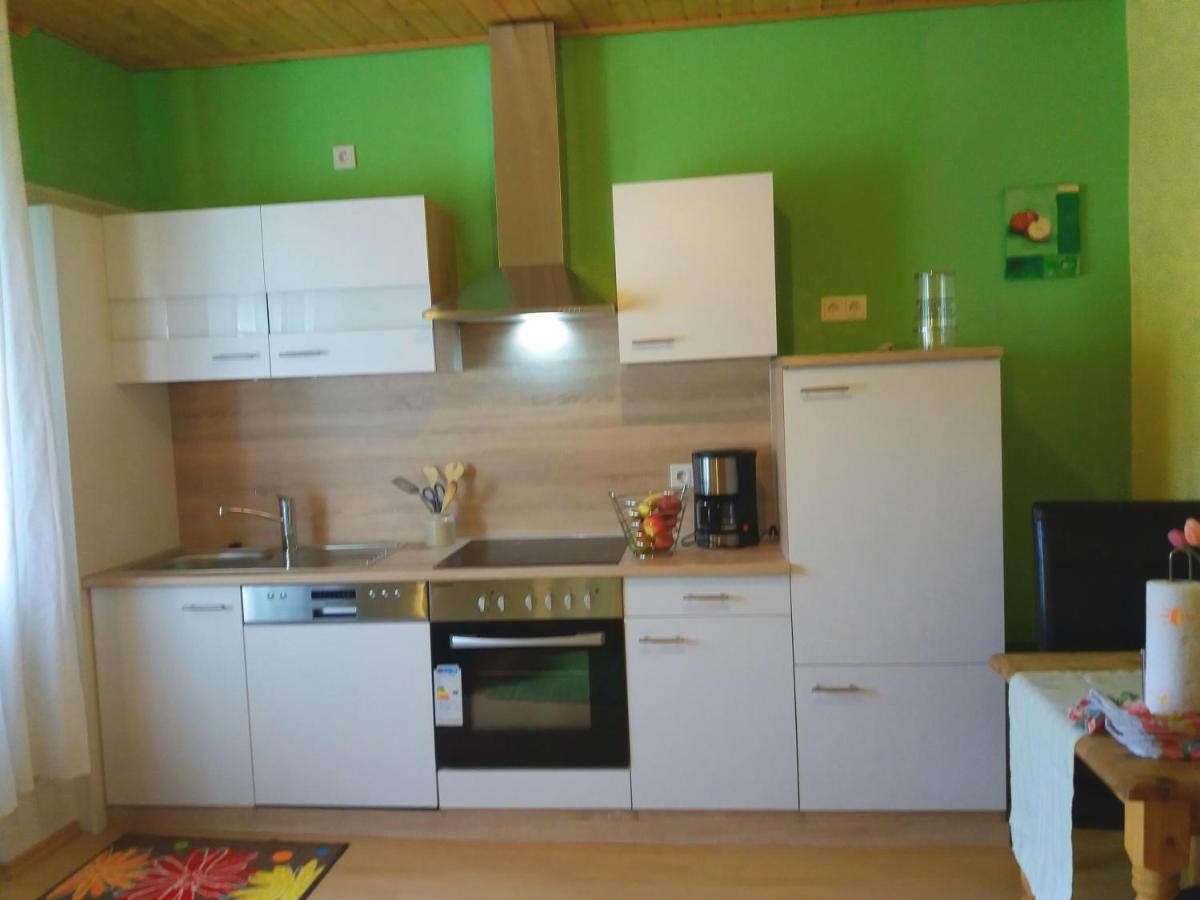 Weingut Matthias Dauns Apartment Райл Екстериор снимка