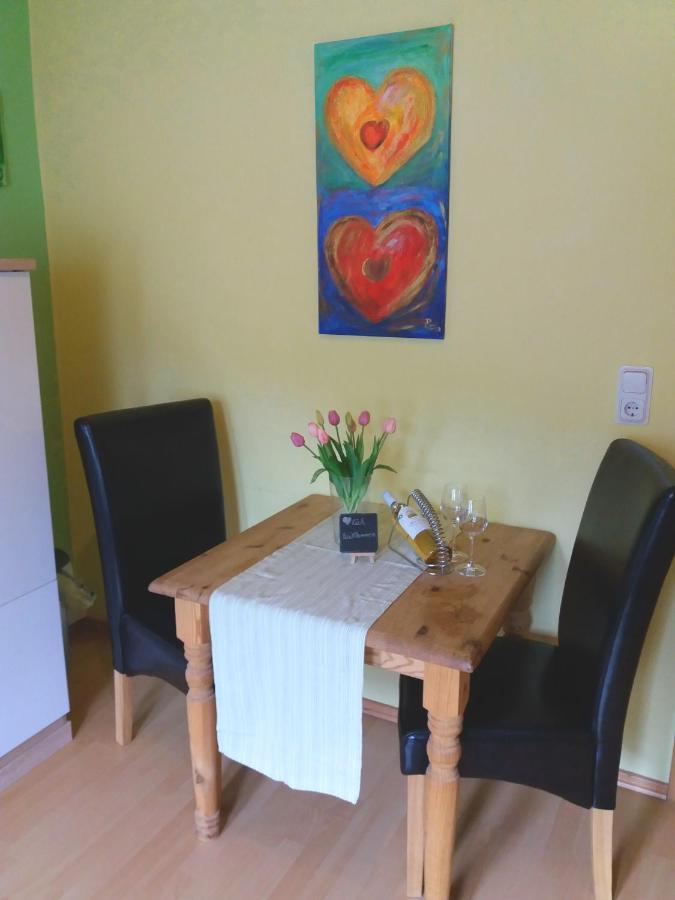 Weingut Matthias Dauns Apartment Райл Екстериор снимка